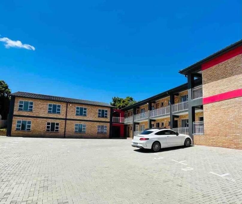 Trendy, Comfortable 1 Bedroom Apartments In Umtata Exteriér fotografie