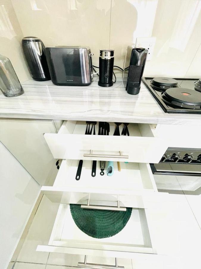 Trendy, Comfortable 1 Bedroom Apartments In Umtata Exteriér fotografie