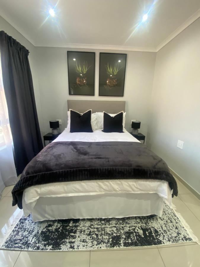 Trendy, Comfortable 1 Bedroom Apartments In Umtata Exteriér fotografie