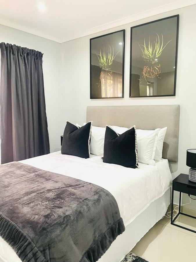 Trendy, Comfortable 1 Bedroom Apartments In Umtata Exteriér fotografie