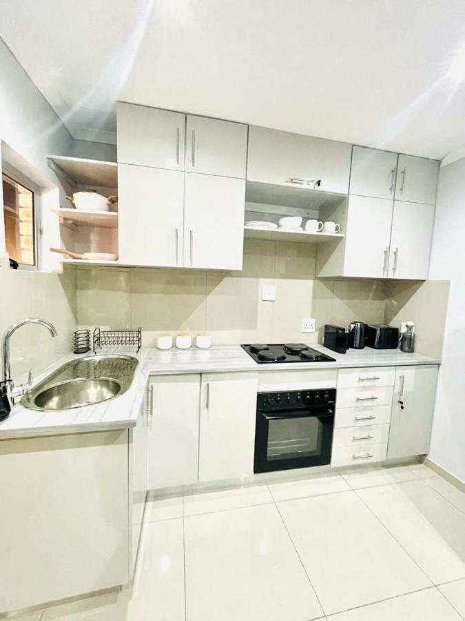 Trendy, Comfortable 1 Bedroom Apartments In Umtata Exteriér fotografie