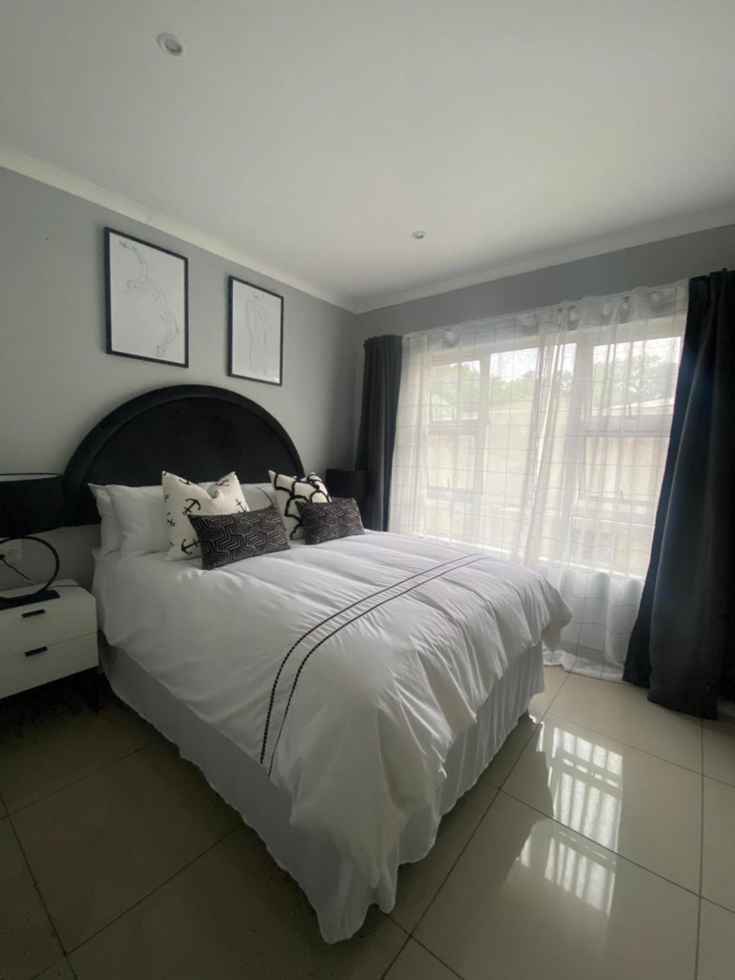 Trendy, Comfortable 1 Bedroom Apartments In Umtata Exteriér fotografie
