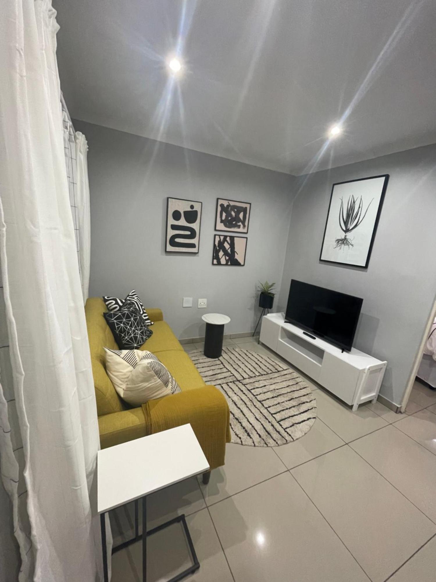 Trendy, Comfortable 1 Bedroom Apartments In Umtata Exteriér fotografie