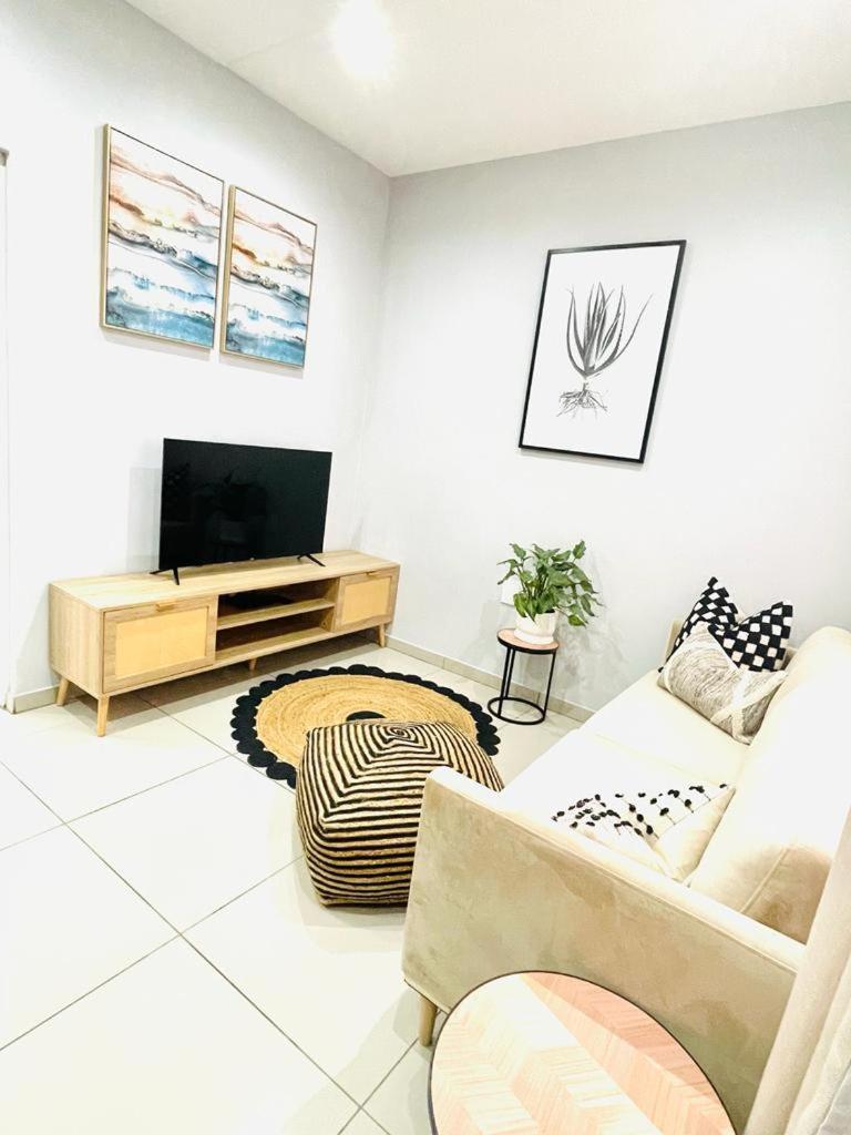 Trendy, Comfortable 1 Bedroom Apartments In Umtata Exteriér fotografie